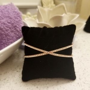 💖Beautiful Express Rhinestone Rosegold Criss Cross Bangle Bracelet